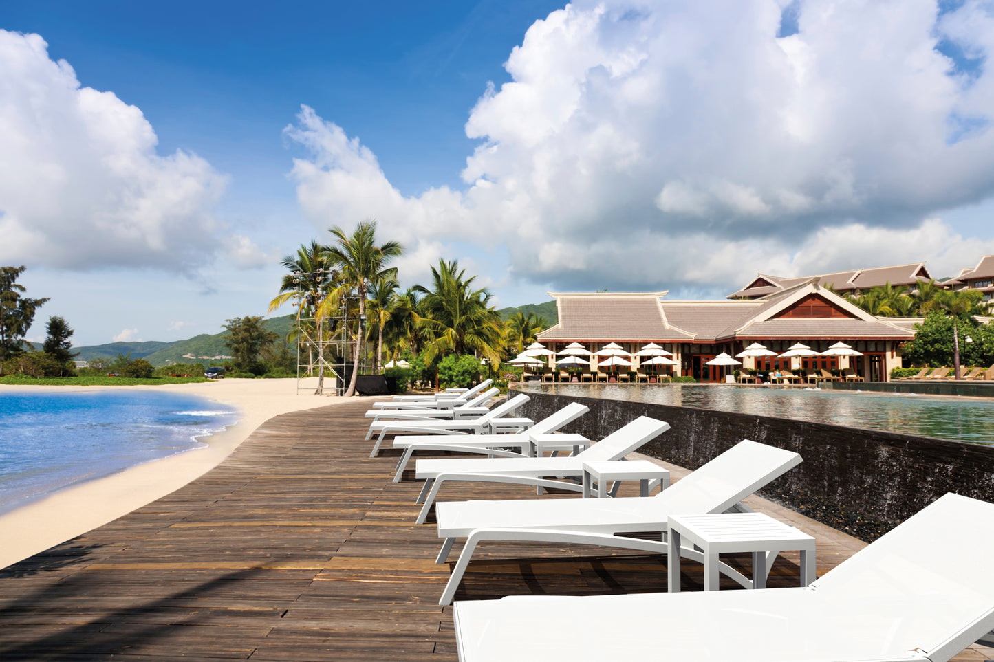 Coolum Sunlounge - White