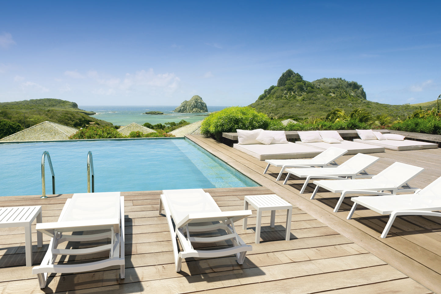 Coolum Sunlounge - White