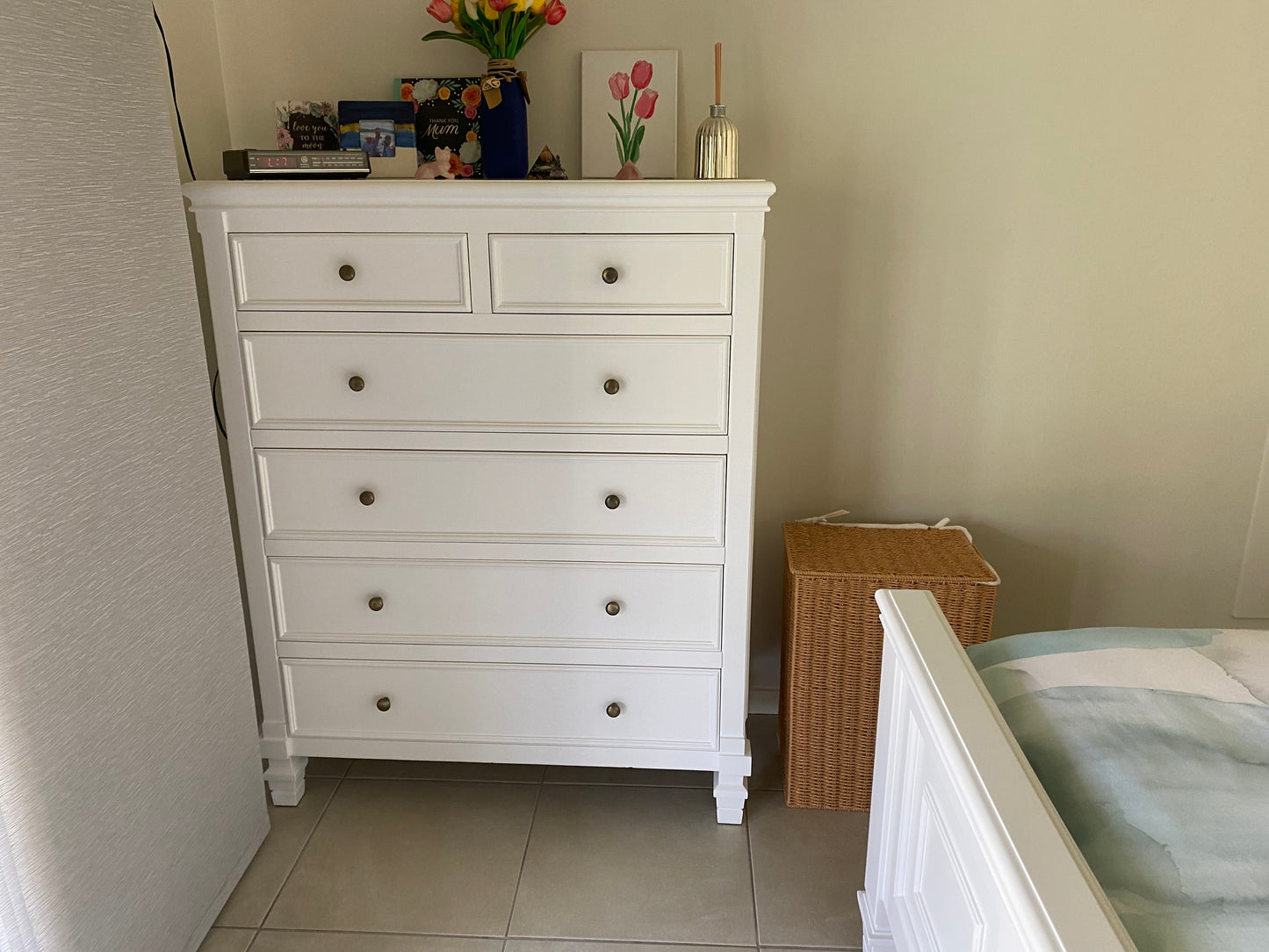 Factory Second - Madison Bedroom Set (Queen)