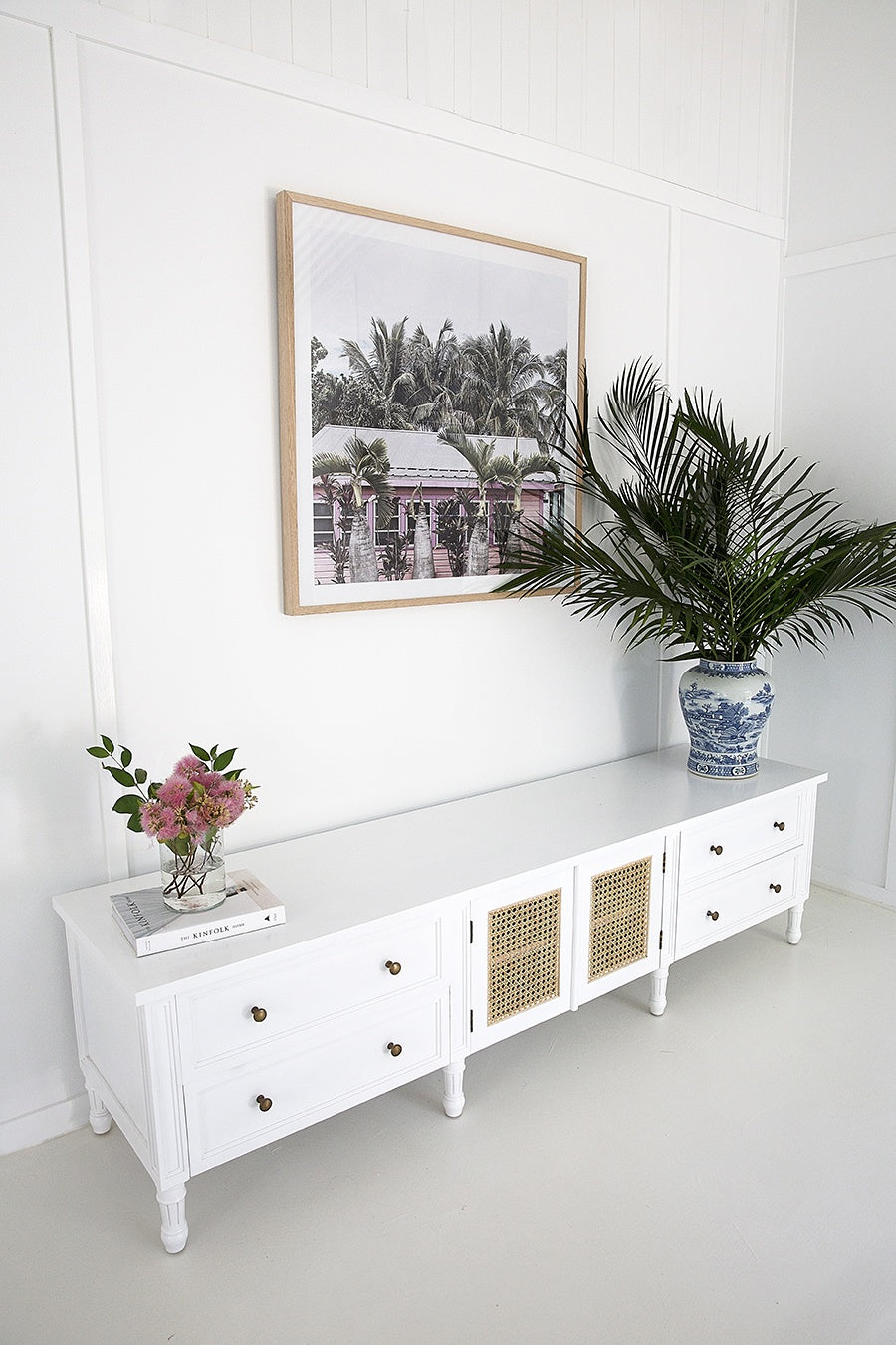 Lighthouse Entertainment Unit (2100mm)
