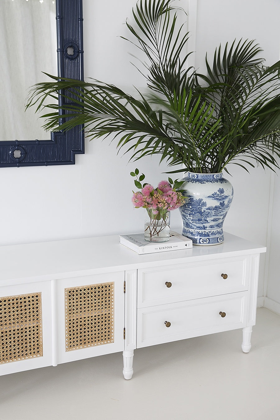 Lighthouse Entertainment Unit (2100mm)