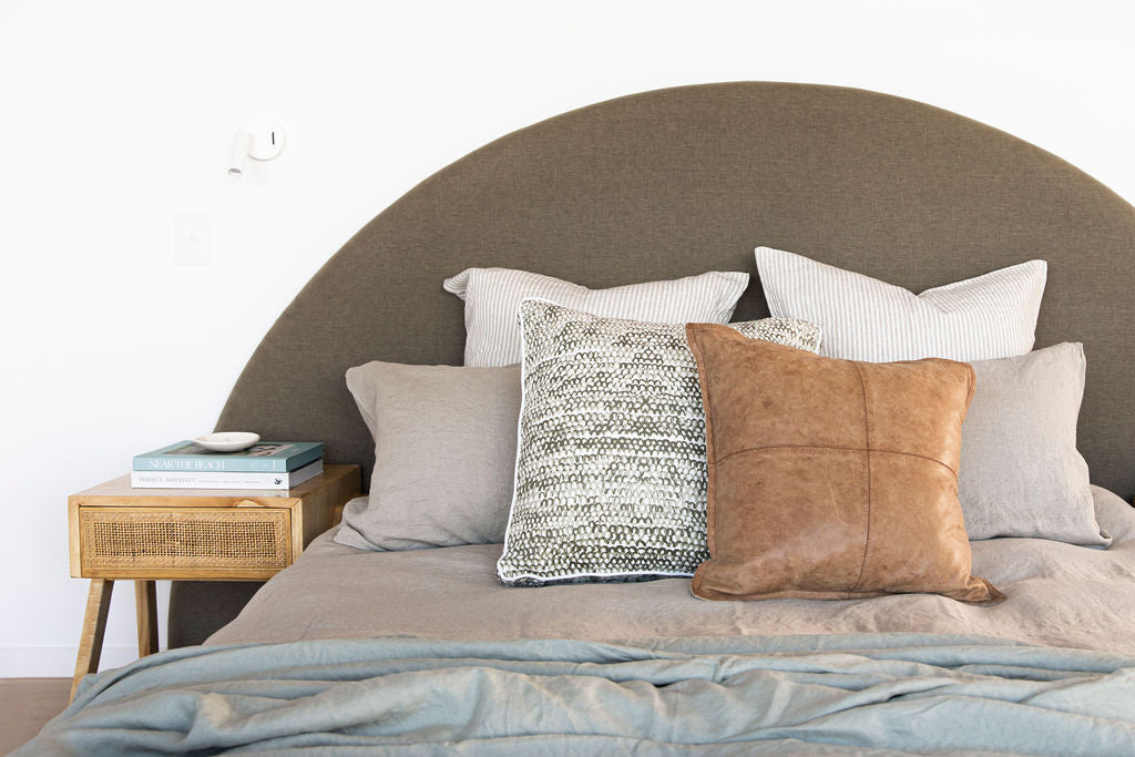 Paradise Bedside Table