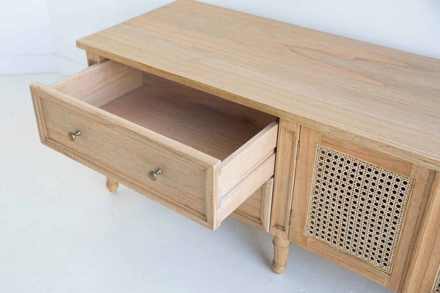 Walton Entertainment Unit (2100mm)