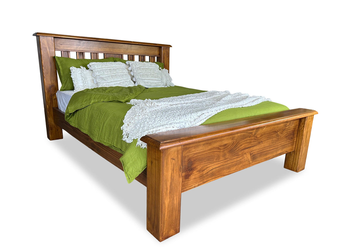 Hinterland Bedroom Set (4 Piece)