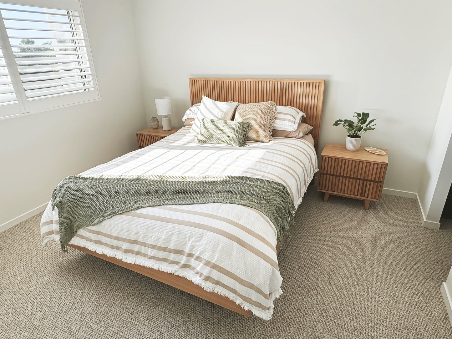 Escape Bedside Table