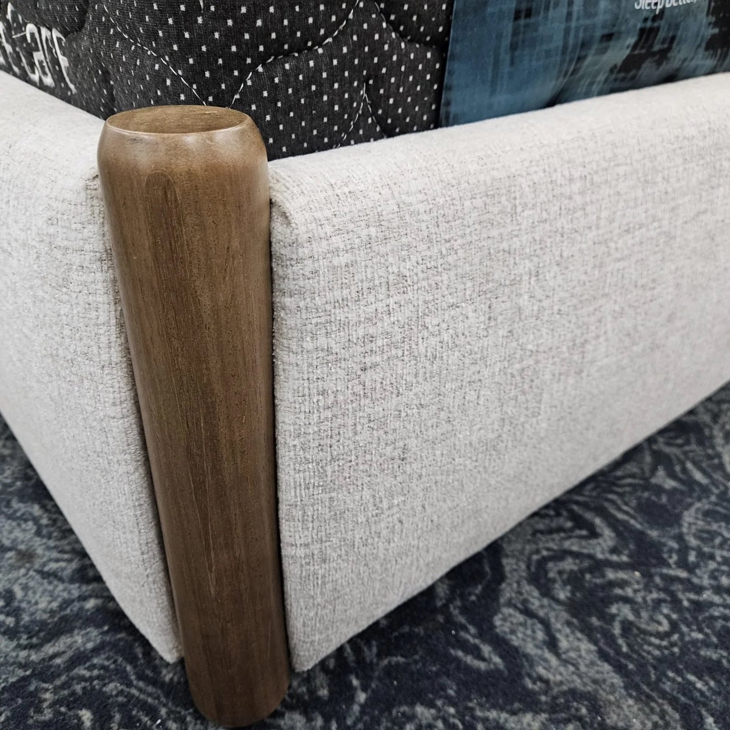 Hobart Bed
