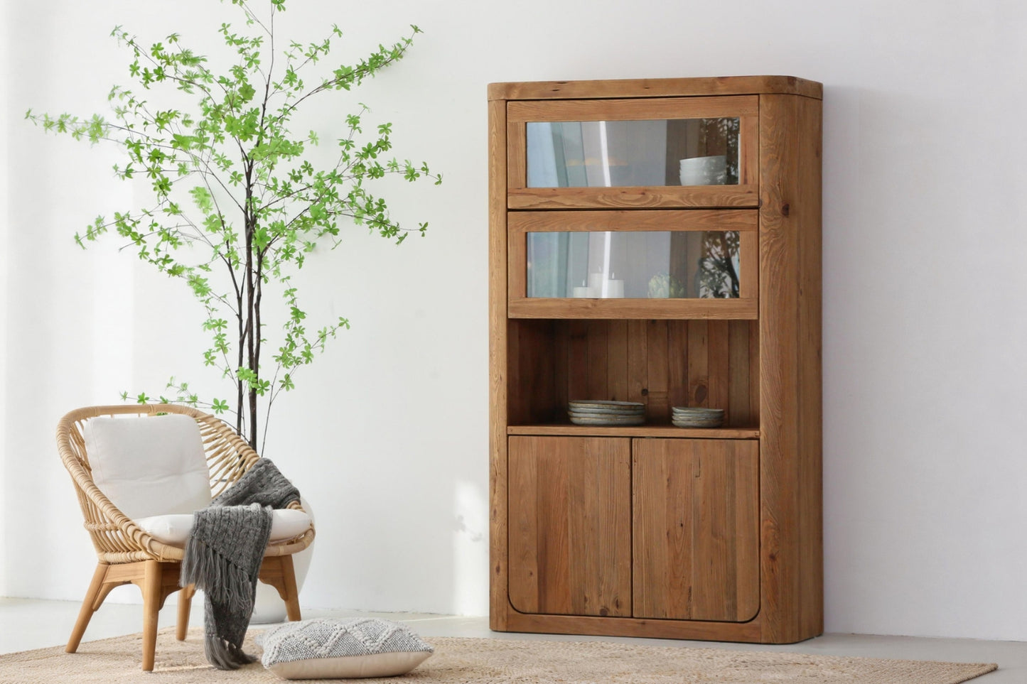 Plantation Display Cabinet - Curve