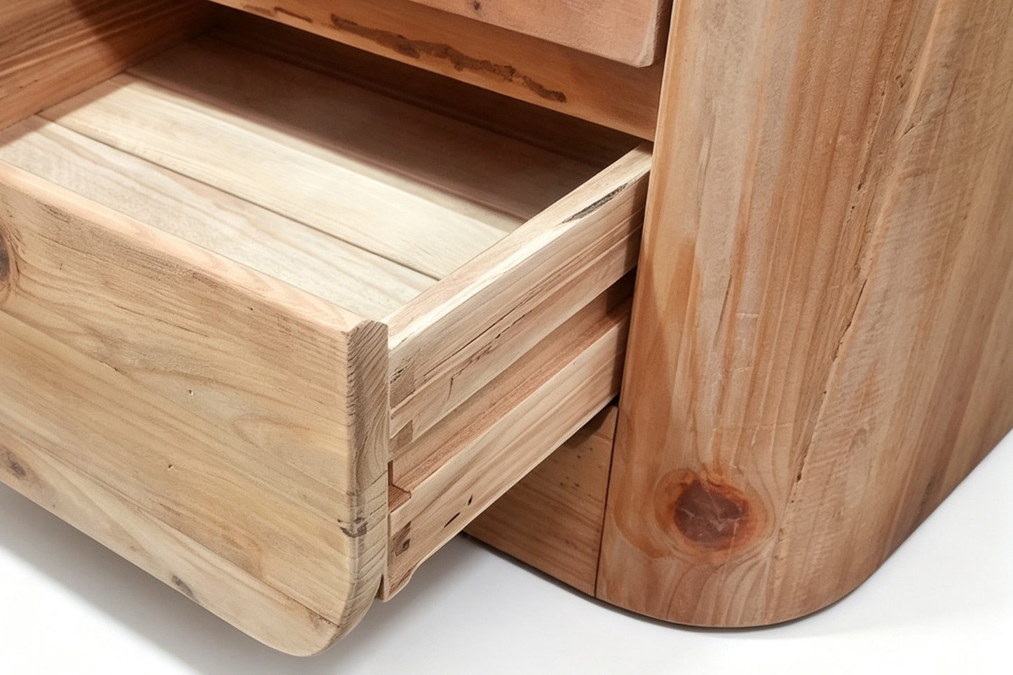 Plantation Entertainment Unit - Curve (2000mm)
